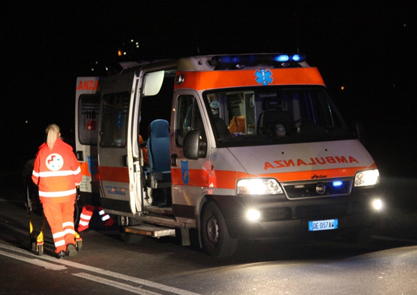 Ragazzo 18enne muore dopo serata in discoteca