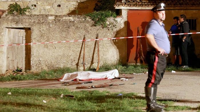 Potenza. Esplode fucile di scena, due morti 5 feriti