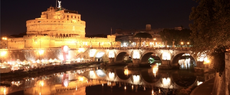 Al Tevere Expo. “Piccioni e farfalle fanno la rivoluzione”