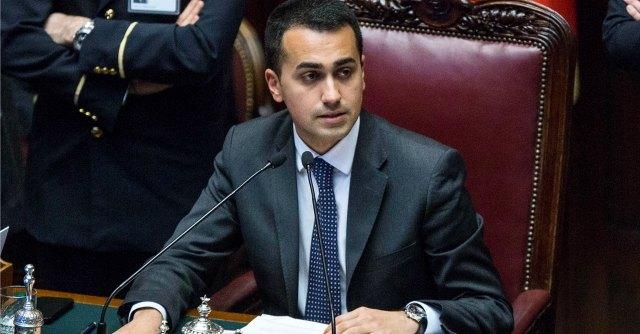 Luigi Di Maio del M5S denuncia  i privilegi della casta