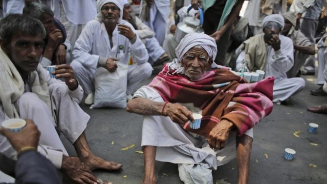 India. Le leggi sulle terre aprono agli stranieri. Scoppia la rivolta, 3 morti