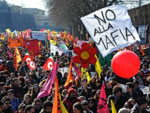 Per sconfiggere mafie e corruzione la magistratura non basta. Occorre una scuola pubblica efficiente