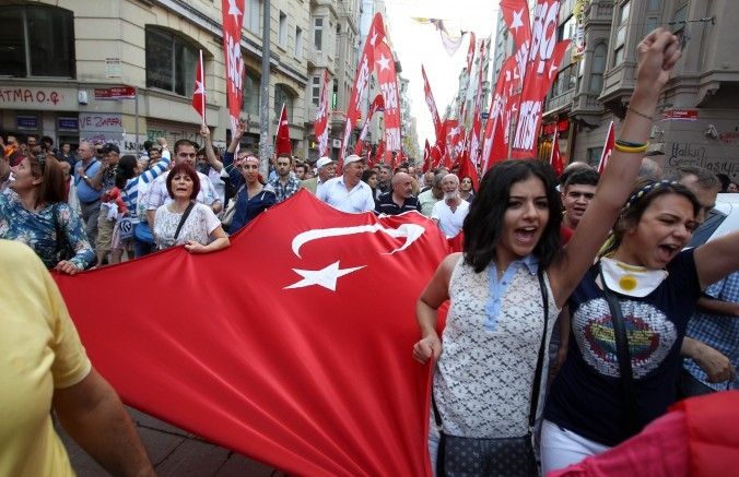 Erdogan sotto accusa. La Turchia si ferma per due giorni
