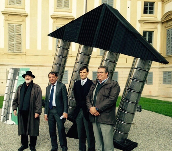 Pistoletto alla Villa Reale di Monza con “I Temp(l)i cambiano”