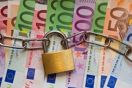 Il governo fa misure per contrastare il nero e poi le svuota