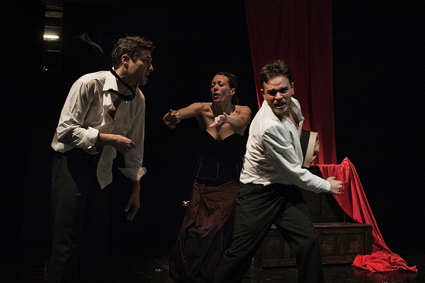 Teatro Parioli. “Wrong play, my lord!”  Amleto in chiave esilarante. Recensione