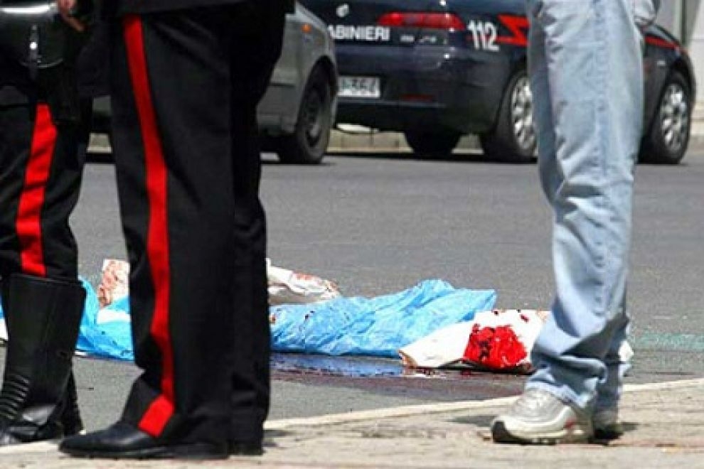 Camorra: spari a Napoli. Un morto e un ferito