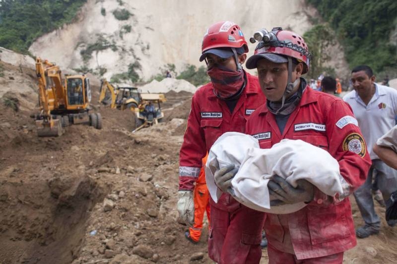 Guatemala. Le frane mietono 73 vittime, 350 i dispersi