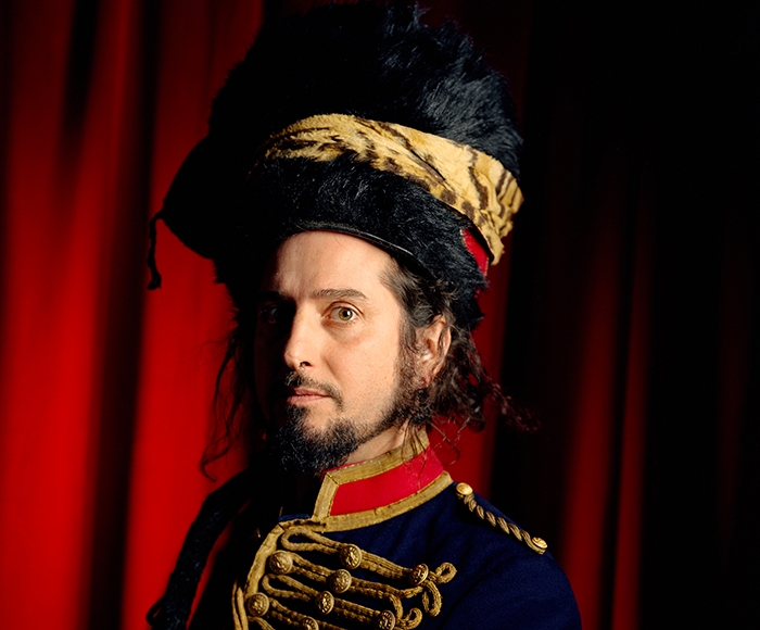 Vinicio Capossela, in Italia con quattro concerti speciali