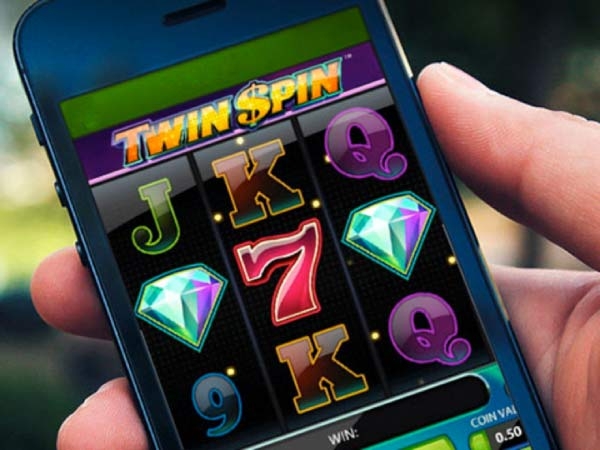 Giochi online: il futuro è mobile