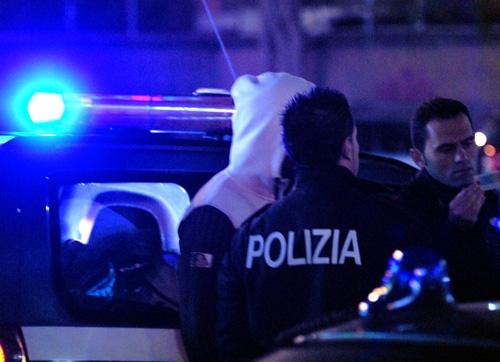 Torturano, uccisero e diedero fuoco al pusher due anni fa. Arrestati i due responsabili