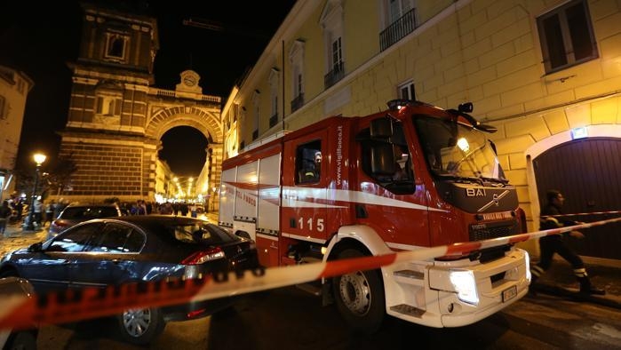 Scuola. Crolla solaio e muore operaio