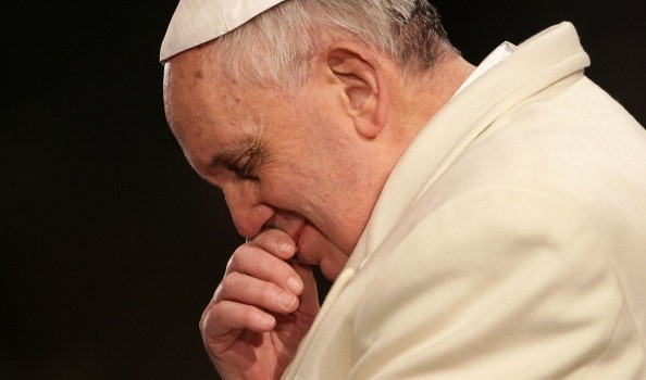 Papa: secoli di di pace con islam oggi cristiani perseguitati