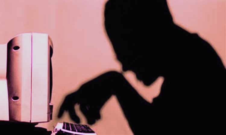 Pedofilia. Diffonde foto oscene con minori, arrestato 38enne