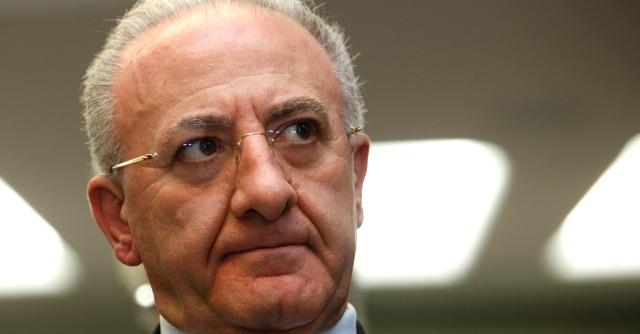 De Luca indagato, il Pd ora risponda
