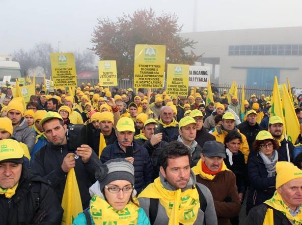 La protesta del latte non si ferma. Sale la tensione