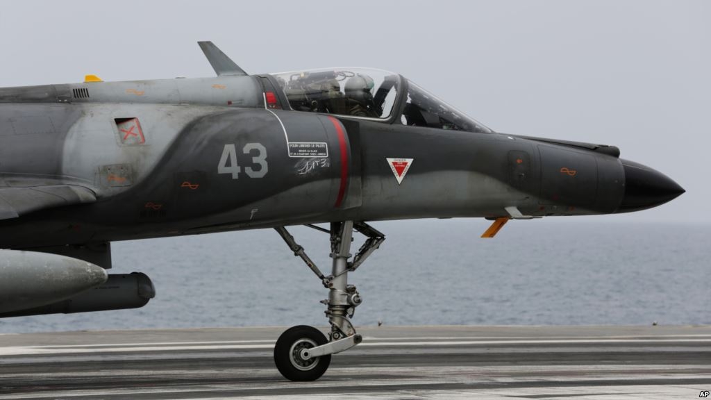 Siria.  Hollande triplica capacità operativa militare