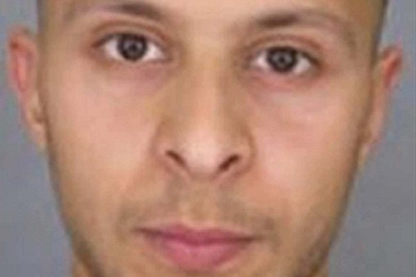 Stragi Parigi. E’ caccia al terrorista Salah Abdeslam