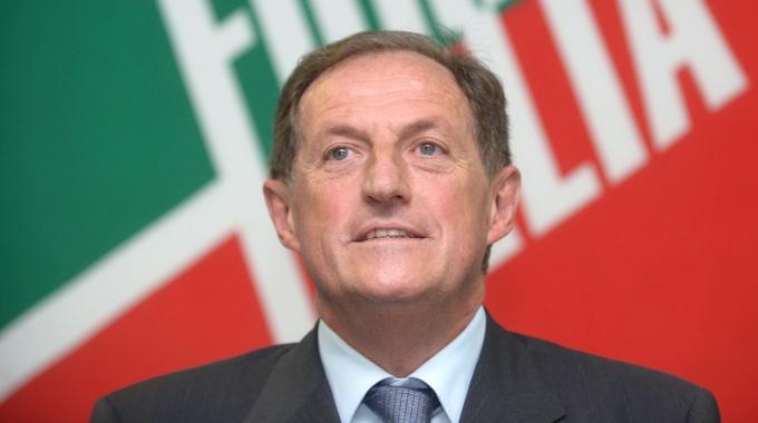 Tangenti, Mario Mantovani resta in carcere