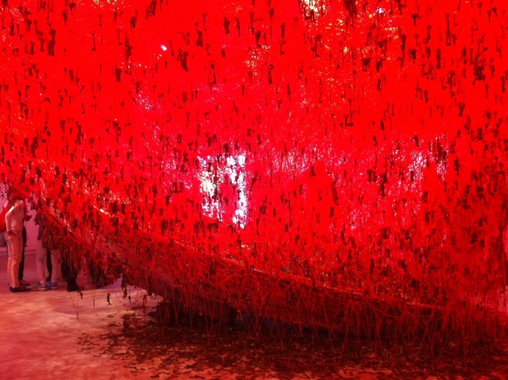 Conversazioni sul finire del tempo o del senso della Biennale nell’incontro con Gastón Ramírez Feltrín
