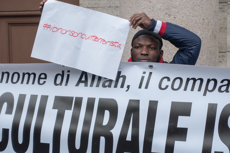 Not in my name, la condanna al terrorismo dei musulmani italiani. LE FOTO