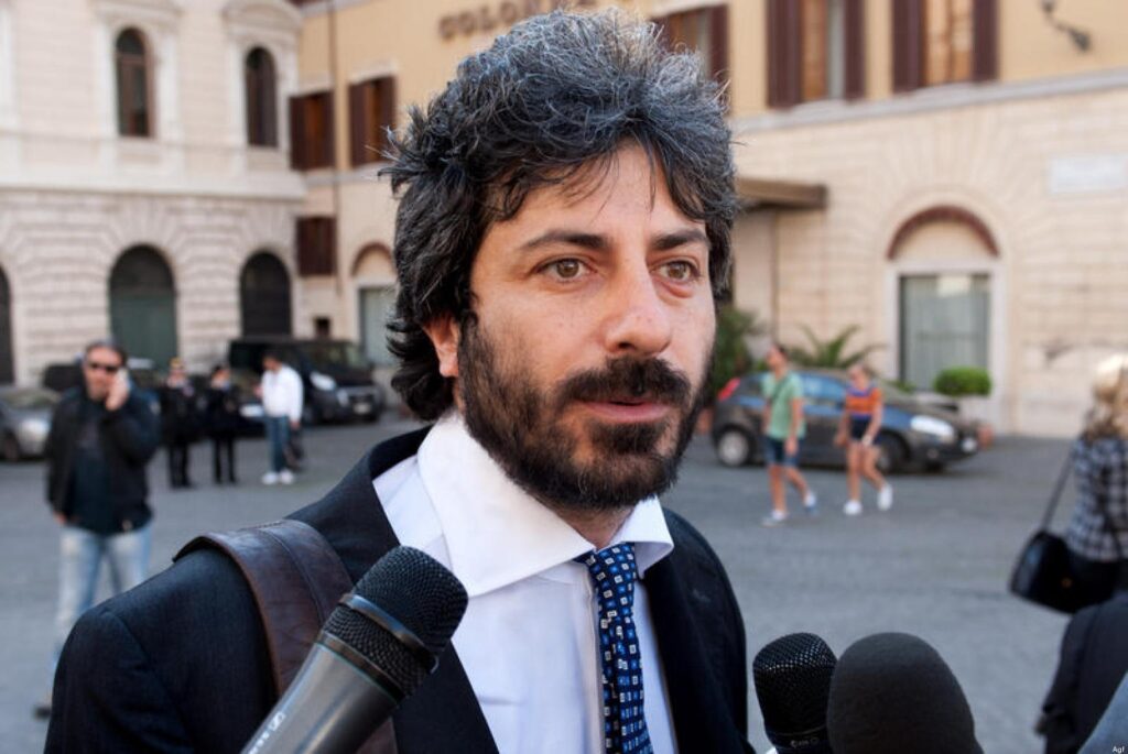 Caso Fassina.  Fico del M5S, nessuna alleanza neanche al ballottaggio