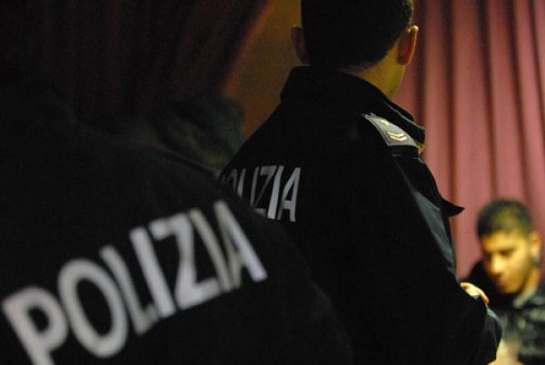 Terrorismo. Espulsi dall’Italia 55 persone, tra cui 4 Iman