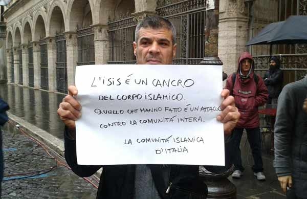 Musulmani in piazza a Roma contro il terrorismo. Pioggia di adesioni