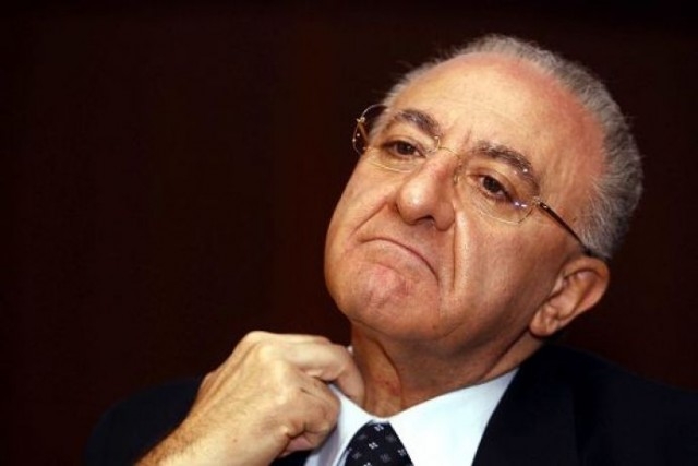 De Luca, terremoto in casa Pd