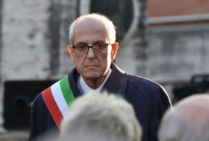 Roma, la corsa alla rimozione sospendendo la democrazia. Tronca il normalizzatore