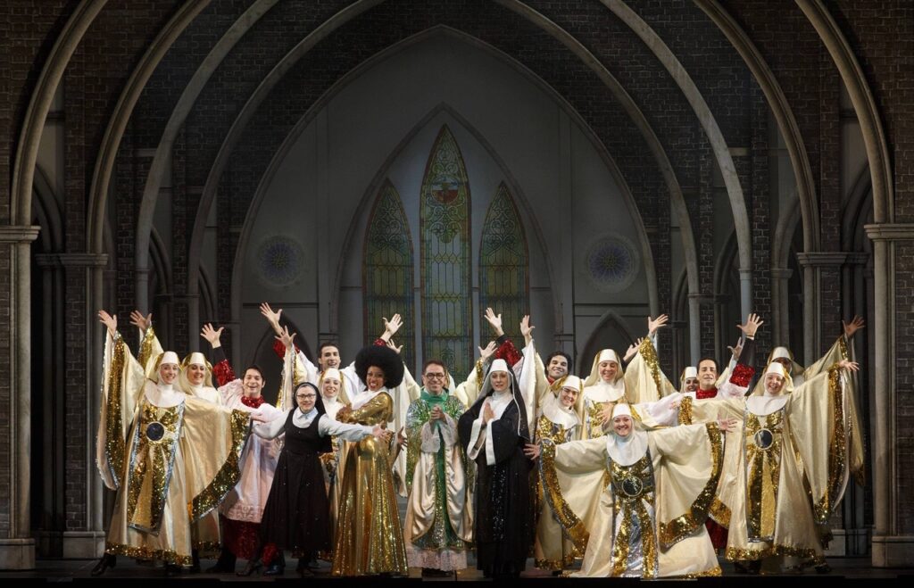 Teatro Brancaccio. Sister Act. La magia del musical strappa fragorosi applausi.  Recensione