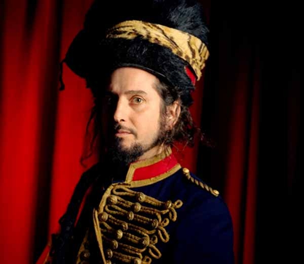 Vinicio Capossela al Teatro Fenice di Venezia e al Teatro dell’Opera di Roma