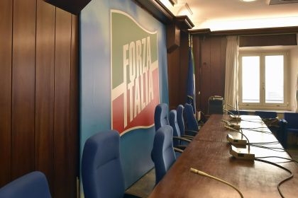 Forza Italia, partito senza soldi. 91 dipendenti licenziati
