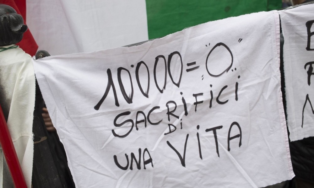 Banche inchiesta parlamentare. Non si fermano le  iniziative per tutelare