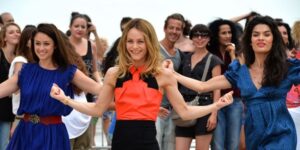 Undici donne a Parigi, un film frivolo, donne banali e stereotipate