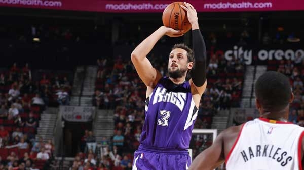 Basket: Nba. Belinelli in forma con 21 punti e i Kings vincono
