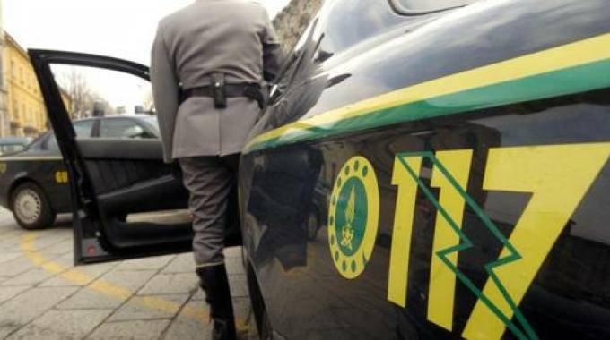 Fisco: 4 arresti per bancarotta, ai domiciliari anche ex sindaco
