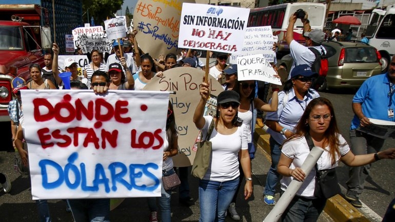 Venezuela al collasso. Maduro, è stato d’emergenza
