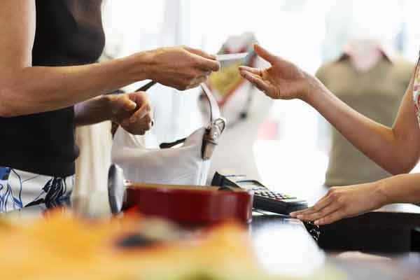 Comsumi. L’Istat annuncia un nuovo record. Dati sempre più lontani dalla realtà