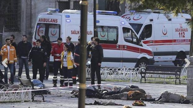 Turchia. Kamikaze si fa esplodere, 10 morti, 9 sono tedeschi