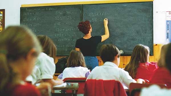 Scuola. Riordino delle classi di concorso,  anche i laureati in Scienze Politiche potranno insegnare