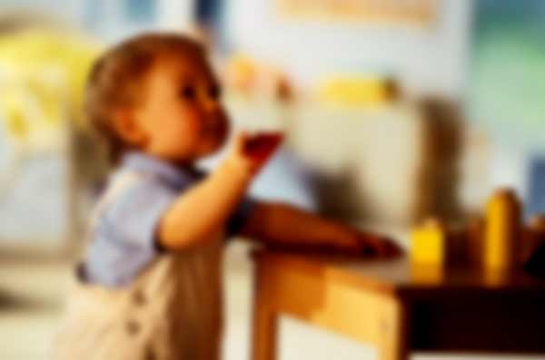 Minacce e razzismo a bimbi di 2 anni. Chiude asilo