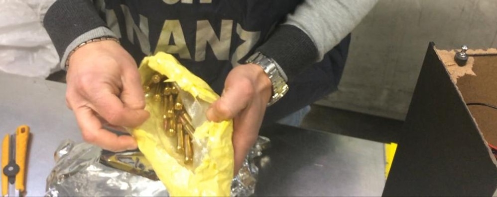 Terrorismo: 200 munizioni da guerra intercettate a Malpensa