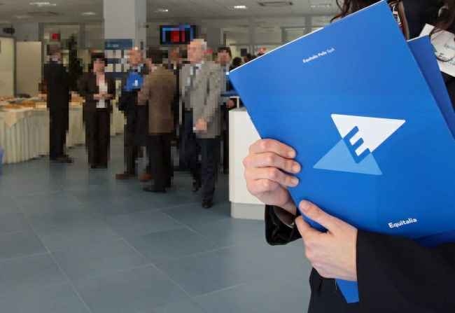 Arriva cartella esattoriale da 100mila euro, si suicida