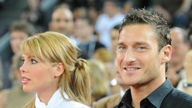 E’ nata il 10 marzo Isabel la figlia di Totti e Ilary. Sarà un caso? Il web si scatena