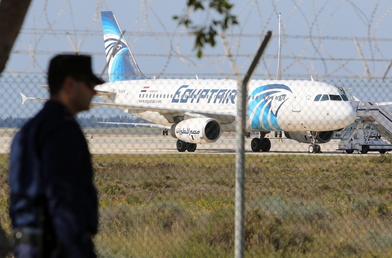 Volo dirottato, non è terrorismo. Nessun esplosivo a bordo