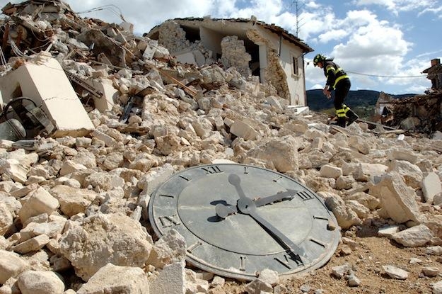 Italia, un Paese fragile: molti i siti a rischio idrogeologico, vulcanico e sismico