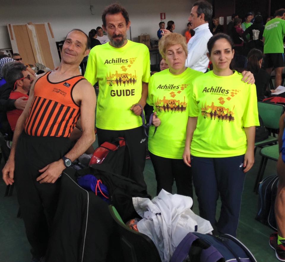 Achilles International, correre e camminare insieme, guida e non vedente