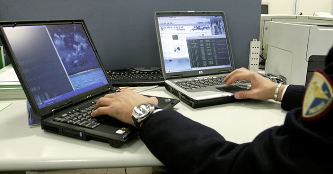 Coppia di etnia rom denunciata per truffe on line