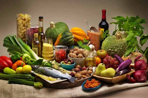 Salute. Migliaia di agricoltori difendono la dieta mediterranea